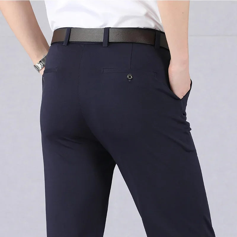 Kit de 3 Pantalones Masculinos en Seda Color Hielo y Elastano (¡Sofisticados y Duraderos!)