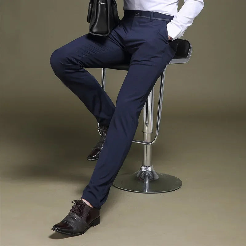 Kit de 3 Pantalones Masculinos en Seda Color Hielo y Elastano (¡Sofisticados y Duraderos!)