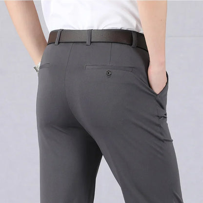 Kit de 3 Pantalones Masculinos en Seda Color Hielo y Elastano (¡Sofisticados y Duraderos!)